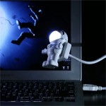 宇宙飛行士デザイン USBライト 卓上・ナイトライト かわいい＆おしゃれ 持ち運び便利 デスクやPC周りの雑貨ka10000a166